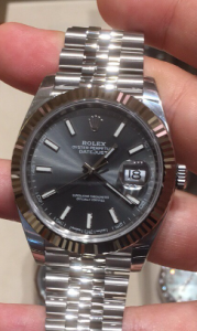 為大家詳細剖析這款手表VS廠勞力士日志41mm，3235機芯質(zhì)量參數(shù)做工