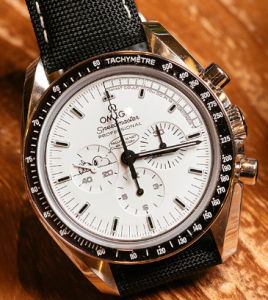 OMGA x SWATCH MoonSwatch迎來第二款史努比聯(lián)名表，依舊讓人驚艷！